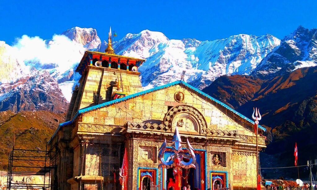 Best-Religious-Places-to-Visit-in-Uttarakhand-Kedarnath-Temple